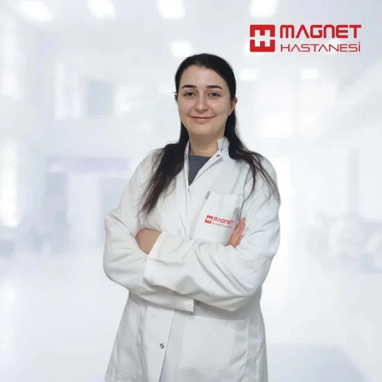 Doktor Ayşe Naz Kara - Acil Servis Doktoru Magnet Hastanesi